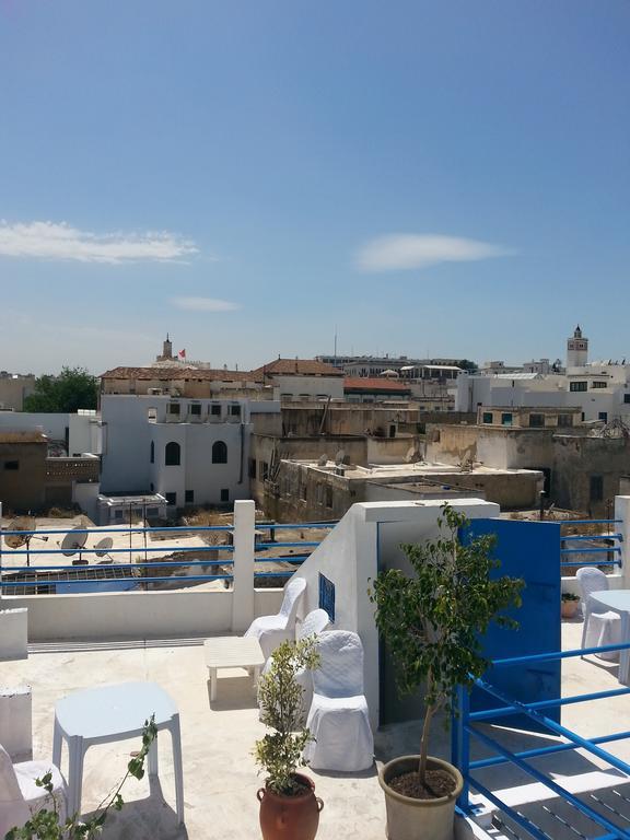 Hotel Dar Kenza Tunisi Esterno foto